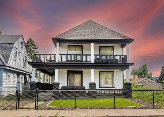 Historic 2 King Bed 1 Bath Near Downtown Spokane