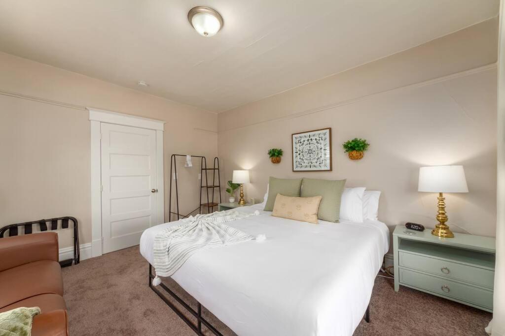 Historic 2 King Bed 1 Bath Near Downtown Appartement *